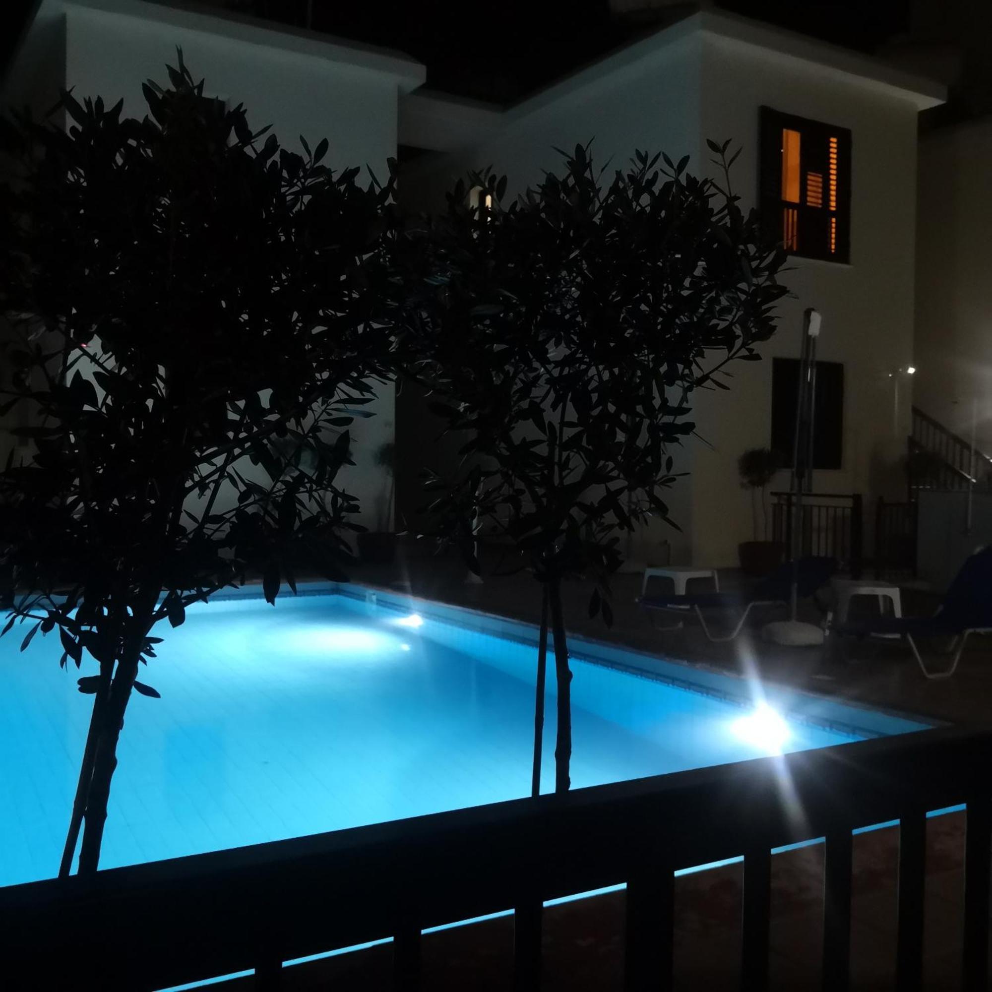 Seashell Apartments Paphos Eksteriør bilde